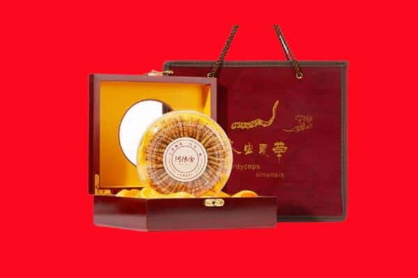 收购资讯:安宁市回收冬虫夏草是按克吗